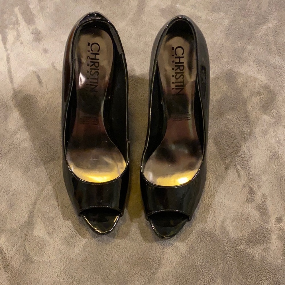 Size 8 open toe shiny black Christin Michaels pumps